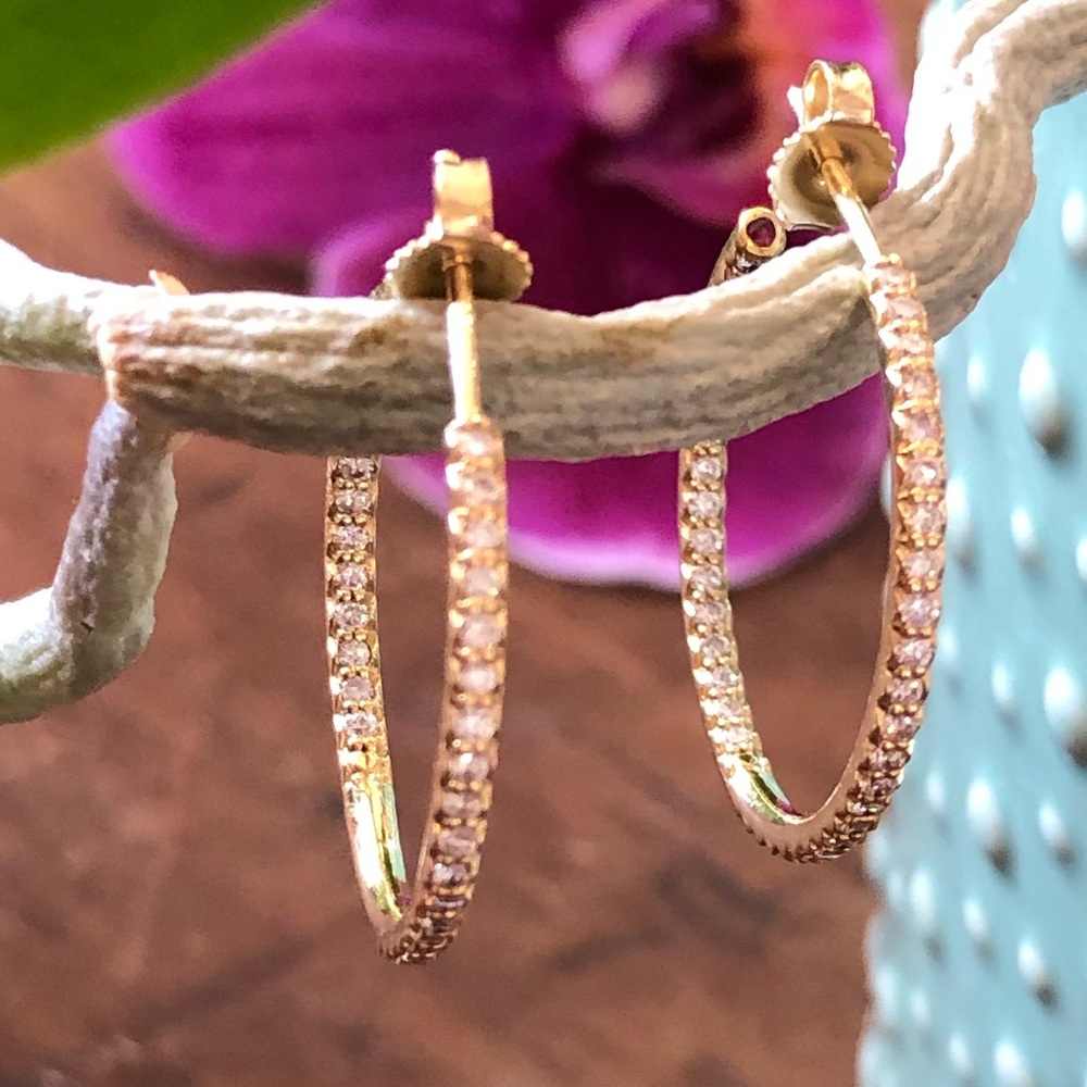 Roberto Coin 18K yellow Gold Diamond Hoop Earrings
